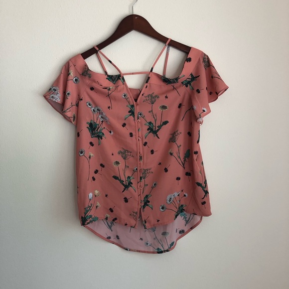 Express floral off-the-shoulder blouse-NWT - Picture 2 of 5
